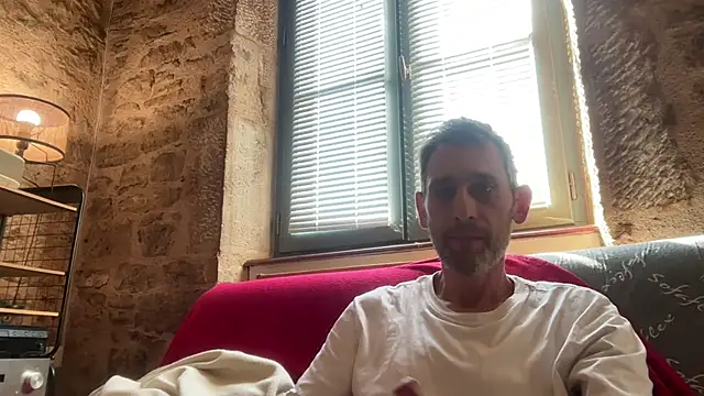 Snapshot of tamtamat46 chatting on 03-21-26, 02:32 tamtamat46 online show from 03-21-26, 02:32