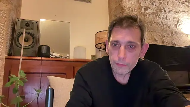 Snapshot of tamtamat46 chatting on 04-08-26, 10:22 tamtamat46 online show from 04-08-26, 10:22