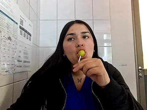 Snapshot of Denisutra777 chatting on 03-30-26, 03:35 Denisutra777 online show from 03-30-26, 03:35