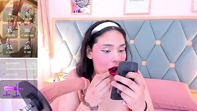 Snapshot of TIFFANY_GLOW__ chatting on 10-09-25, 09:59 TIFFANY GLOW online show from 10-09-25, 09:59