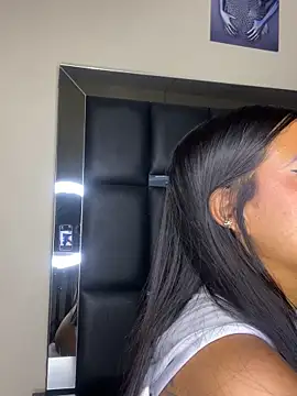 Kendra C online show from 11-23-25, 11:15