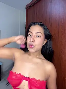 Snapshot of Kendra_C chatting on 03-19-26, 12:43 Kendra C online show from 03-19-26, 12:43