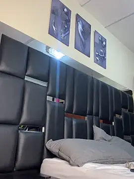 Kendra C online show from 11-03-25, 01:11