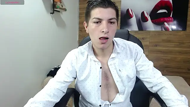 Snapshot of taner_king chatting on 10-17-25, 03:10 taner king online show from 10-17-25, 03:10