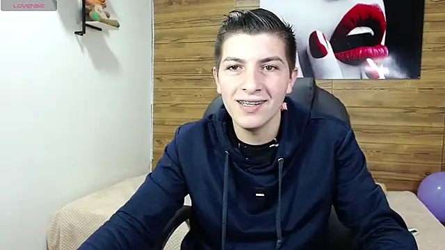 Snapshot of taner_king chatting on 10-16-25, 03:04 taner king online show from 10-16-25, 03:04