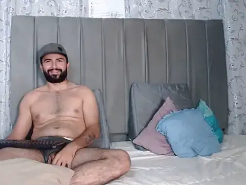 HOTEXTREMCOUPLE online show from 10-10-25, 03:51