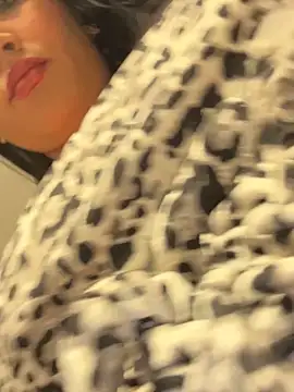 Snapshot of Myonlyprincess1 chatting on 11-08-25, 02:04 Myonlyprincess1 online show from 11-08-25, 02:04