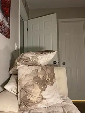 Snapshot of Myonlyprincess1 chatting on 10-03-25, 10:33 Myonlyprincess1 online show from 10-03-25, 10:33