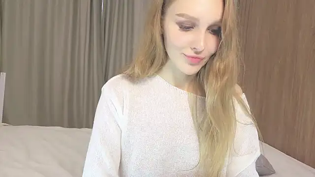 Snapshot of Brigitte_Bardot chatting on 09-30-25, 06:08 Brigitte Bardot online show from 09-30-25, 06:08