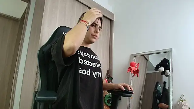 brunothompson3 online show from 09-16-25, 02:29