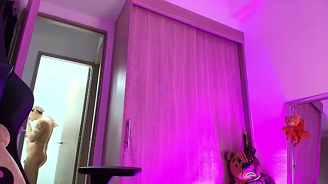 brunothompson3 online show from 09-14-25, 11:05