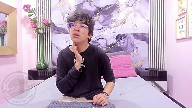 Desire Ecstasy online show from 10-12-25, 01:12