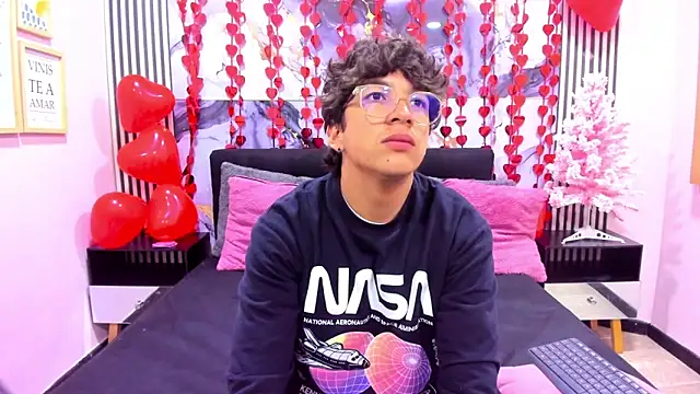 Desire Ecstasy online show from 02-21-26, 03:19