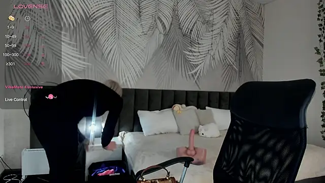 Snapshot of Kira_Key chatting on 03-03-26, 02:07 Kira Key online show from 03-03-26, 02:07