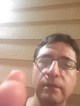 Gearsuit online show from 09-26-25, 04:19