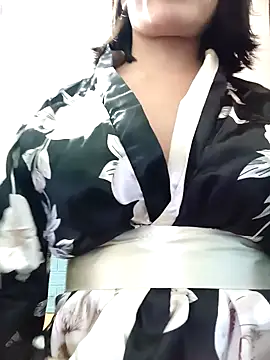 Thaohoa love online show from 11-17-25, 01:15