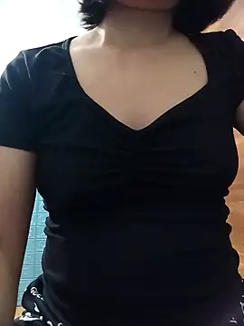 Thaohoa love online show from 10-20-25, 06:08