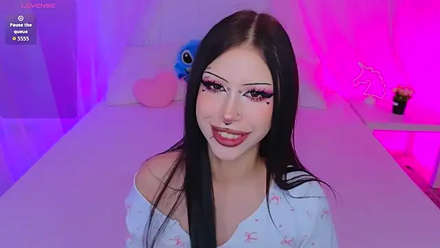 venomeowww   online show from 11-04-25, 03:21