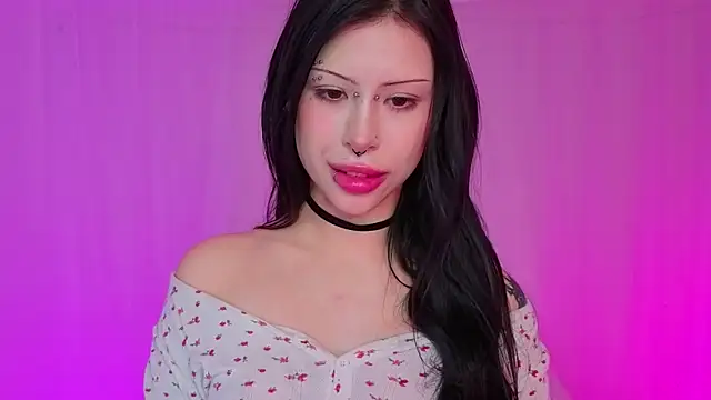 venomeowww   online show from 11-25-25, 04:13