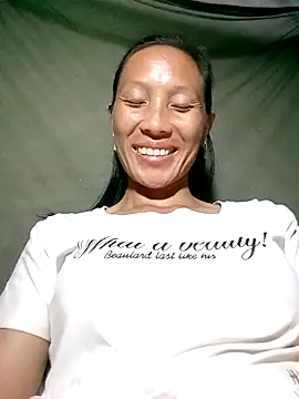 Lisa pusy online show from 10-12-25, 12:17