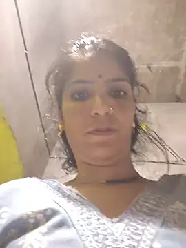 Snapshot of Riya_jaan12 chatting on 06-29-26, 03:12 Riya jaan12 online show from 06-29-26, 03:12