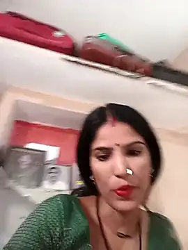 Snapshot of Riya_jaan12 chatting on 10-16-25, 04:21 Riya jaan12 online show from 10-16-25, 04:21