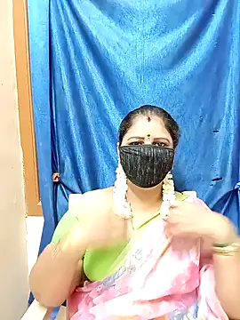 Snapshot of sushma26 chatting on 10-03-25, 07:04 sushma26 online show from 10-03-25, 07:04