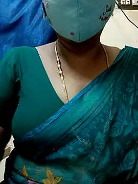 Snapshot of sushma26 chatting on 07-26-26, 07:32 sushma26 online show from 07-26-26, 07:32