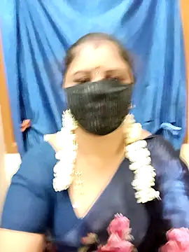 Snapshot of sushma26 chatting on 10-11-25, 04:30 sushma26 online show from 10-11-25, 04:30