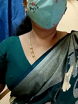 Snapshot of sushma26 chatting on 07-23-26, 05:31 sushma26 online show from 07-23-26, 05:31