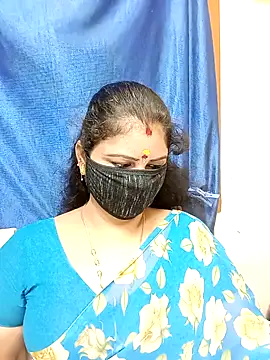 Snapshot of sushma26 chatting on 10-15-25, 02:47 sushma26 online show from 10-15-25, 02:47