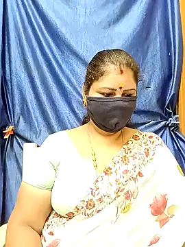 Snapshot of sushma26 chatting on 09-23-25, 10:39 sushma26 online show from 09-23-25, 10:39