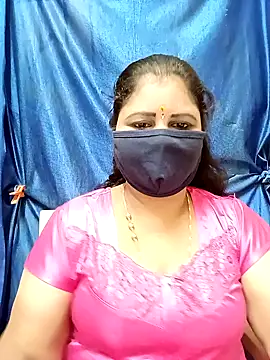 Snapshot of sushma26 chatting on 09-21-25, 07:35 sushma26 online show from 09-21-25, 07:35