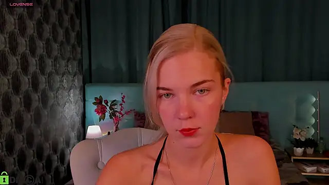 Aurora Bennet online show from 09-12-25, 12:33