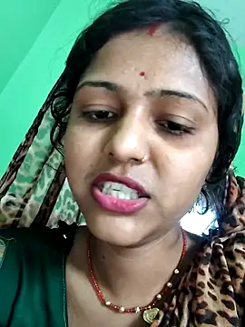 AnanyaKapoor89 online show from 10-21-25, 09:09