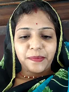 AnanyaKapoor89 online show from 10-10-25, 05:08