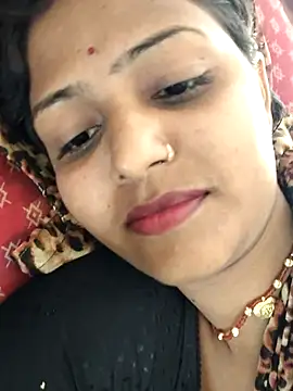 AnanyaKapoor89 online show from 10-15-25, 06:44