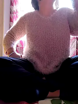 queenbuggi online show from 02-06-26, 09:16