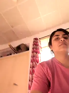 queenbuggi online show from 02-12-26, 09:20