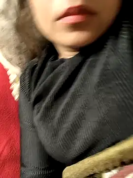 queenbuggi online show from 02-28-26, 06:40