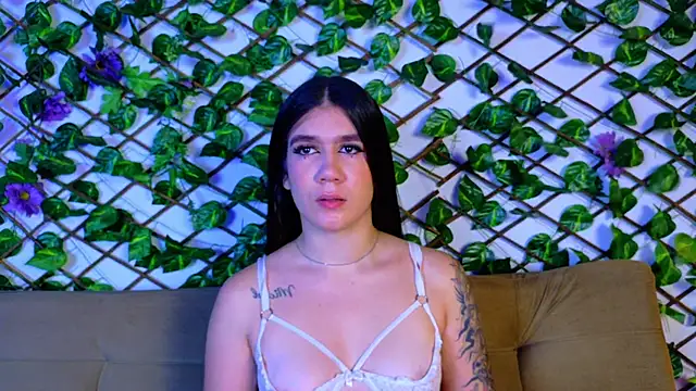 kloe bella online show from 10-04-25, 01:12