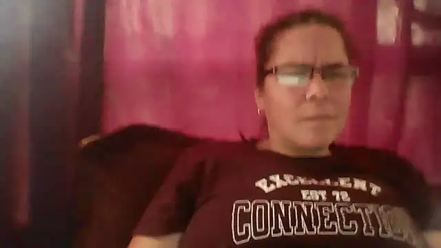 Snapshot of latinamaster chatting on 06-12-26, 03:10 latinamaster online show from 06-12-26, 03:10