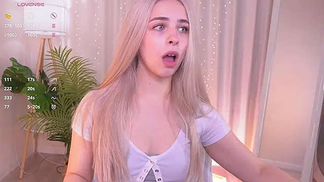 ShinyBarbie online show from 12-04-25, 06:56