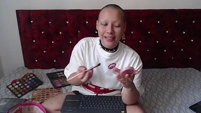 Cherry vald online show from 09-22-25, 01:06