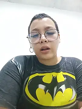 Snapshot of Cherry_vald chatting on 06-14-26, 04:57 Cherry vald online show from 06-14-26, 04:57