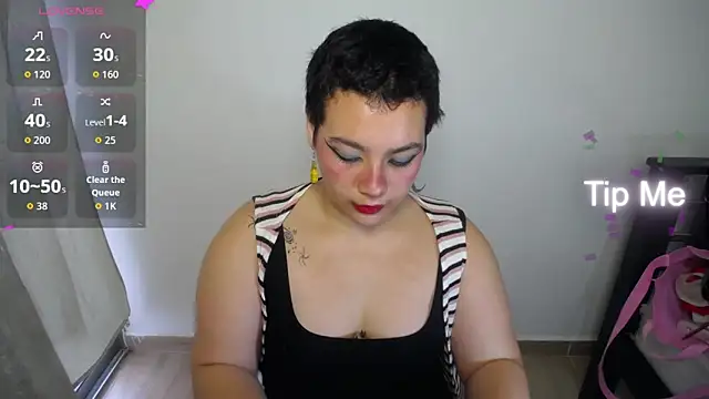 Snapshot of Cherry_vald chatting on 07-16-26, 12:35 Cherry vald online show from 07-16-26, 12:35