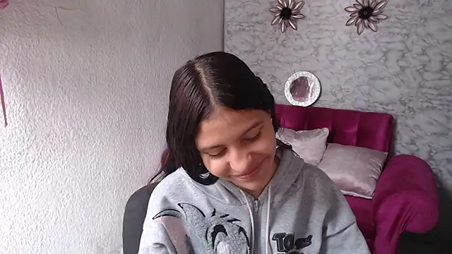 Evagirl69 online show from 04-06-26, 12:17