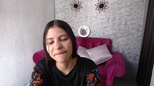 Evagirl69 online show from 04-01-26, 12:17