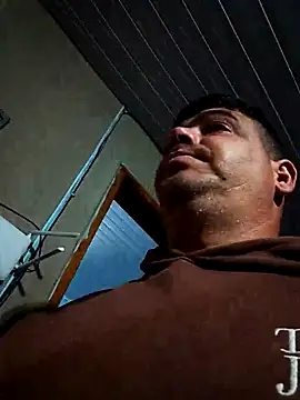 Snapshot of branquinho3 chatting on 06-08-26, 01:28 branquinho3 online show from 06-08-26, 01:28