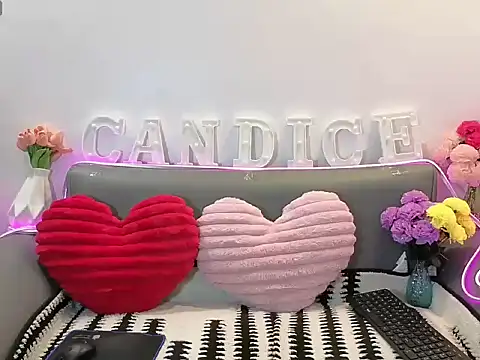 Snapshot of candiceempire chatting on 05-14-26, 02:19 candiceempire online show from 05-14-26, 02:19